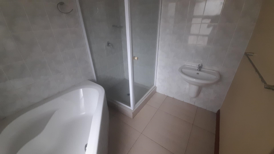 3 Bedroom Property for Sale in Birdwood Estate North West